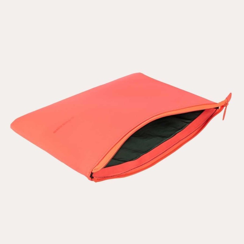 Tucano Sleeve Busta up to 13.0