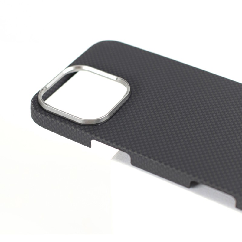 VANTA Case Carbon Ring Plain 600D Magsafe for  iPhone 16, Plain Black